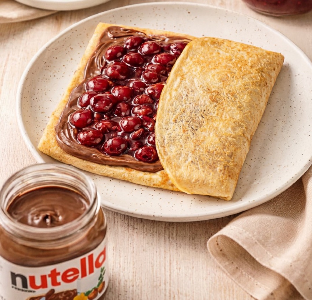 Блин с Nutella и вишней